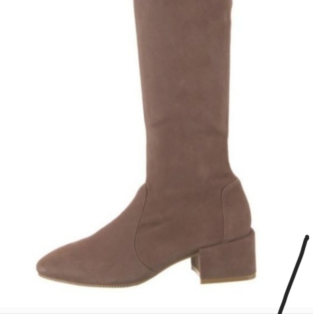 Stuart Weitzman - Picture 2 of 2